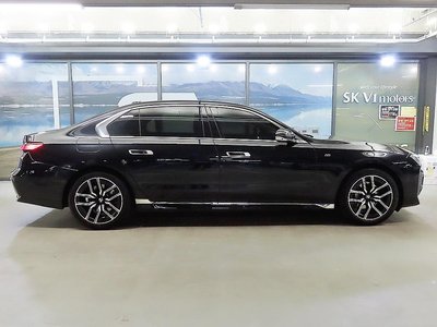 BMW 7 SERIES - 2