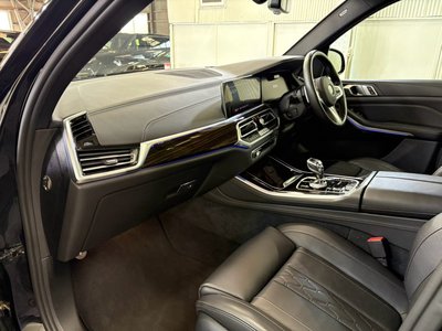 2020 BMW X5 缩略图 25