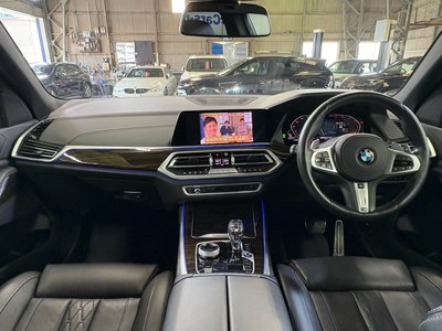 صورة 10 لـ 2020 BMW X5