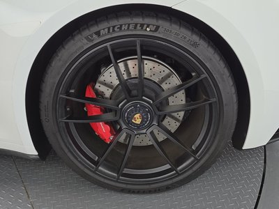 صورة 8 لـ 2023 Porsche 911