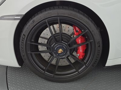 صورة 6 لـ 2023 Porsche 911