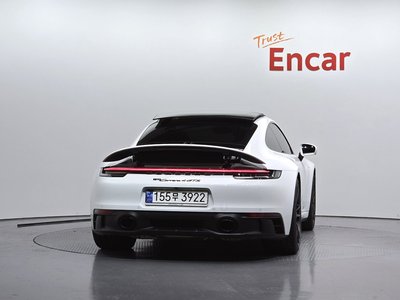 صورة 4 لـ 2023 Porsche 911