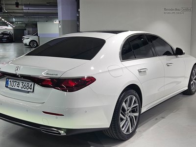 MERCEDES-BENZ E-CLASS - 3