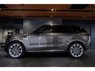 صورة 9 لـ 2024 LAND Rover RANGE ROVER SPORT