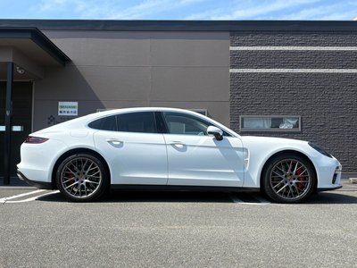 PORSCHE PANAMERA - 10
