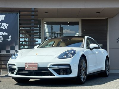 PORSCHE PANAMERA - 1