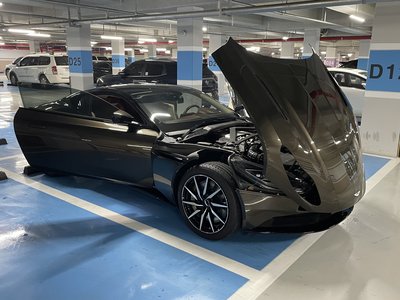 ASTON MARTIN DB11 - 7