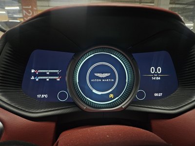 ASTON MARTIN DB11 - 8