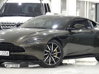 ASTON MARTIN DB11 - 1