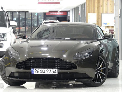 ASTON MARTIN DB11 - 2