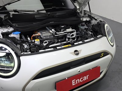 صورة 7 لـ 2024 MINI COOPER ELECTRIC