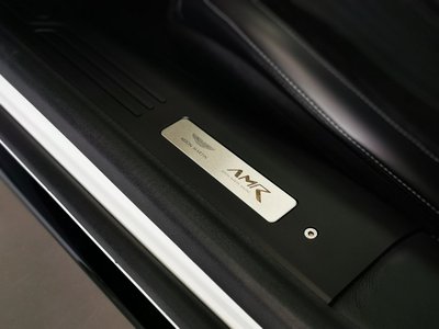 ASTON MARTIN DB11 - 8