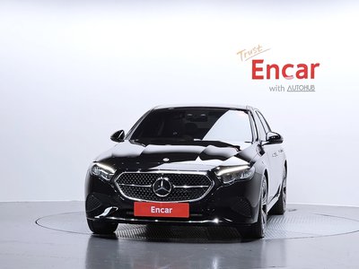 MERCEDES-BENZ E-CLASS - 2