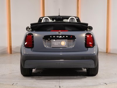 صورة 9 لـ 2025 MINI COOPER CONVERTIBLE