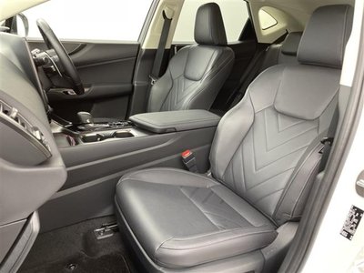 صورة مصغرة 31 لـ 2023 Lexus NX