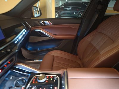 صورة 8 لـ 2025 BMW X6