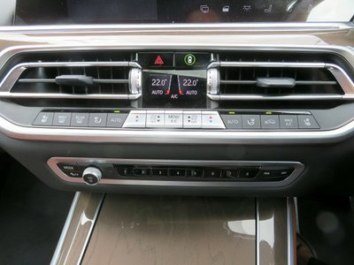 2022 BMW X5 — миниатюра 16