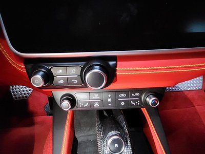2023 Ferrari PORTOFINO — миниатюра 17