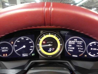 PORSCHE 911 - 8