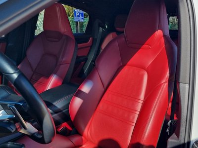 PORSCHE CAYENNE - 10