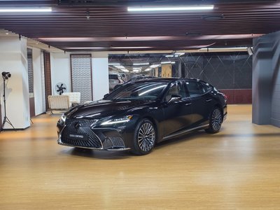 صورة 1 لـ 2025 Lexus LS