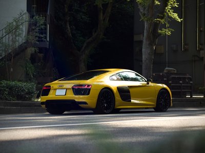 AUDI R8 - 6