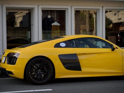 AUDI R8 - 4