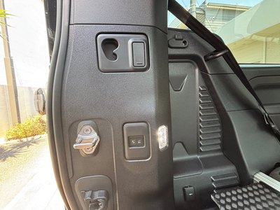 2025 LAND Rover DEFENDER 缩略图 116