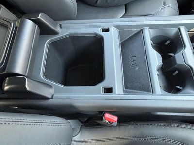 2025 LAND Rover DEFENDER 缩略图 44
