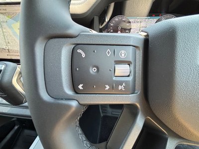 2025 LAND Rover DEFENDER 缩略图 32