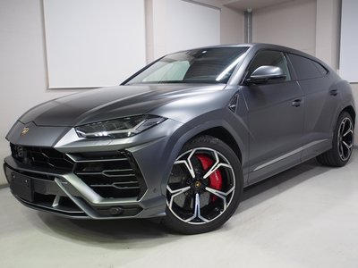 LAMBORGHINI URUS - 6