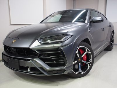 LAMBORGHINI URUS - 3