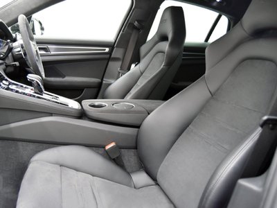 PORSCHE PANAMERA - 9