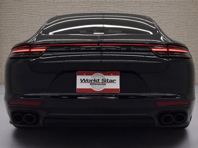 PORSCHE PANAMERA - 8