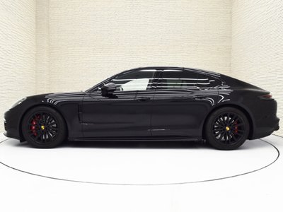 PORSCHE PANAMERA - 6