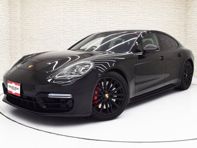 PORSCHE PANAMERA - 3