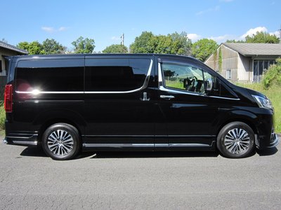 TOYOTA GRAND ACE - 7