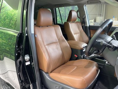 TOYOTA LAND CRUISER PRADO - 9