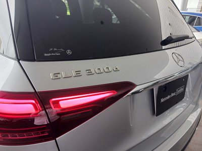 2025 Mercedes-BENZ GLE thumbnail 21
