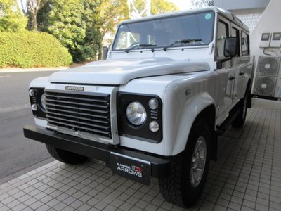 LAND ROVER DEFENDER - 1