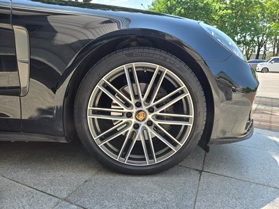 PORSCHE PANAMERA - 6
