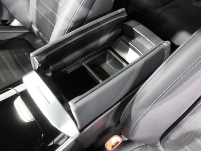 2025 Mercedes-BENZ GLC — миниатюра 58