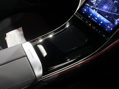 2025 Mercedes-BENZ GLC — миниатюра 33