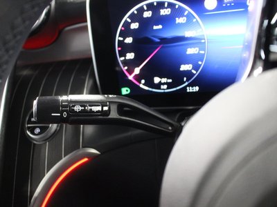 2025 Mercedes-BENZ GLC — миниатюра 38