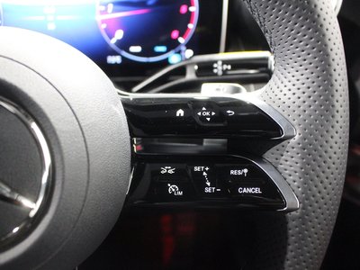 2025 Mercedes-BENZ GLC — миниатюра 35