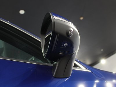 2025 Mercedes-BENZ GLC — миниатюра 14