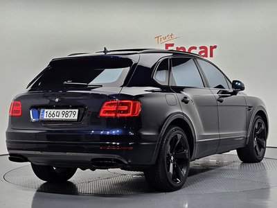 2018 Bentley BENTAYGA — фото 3