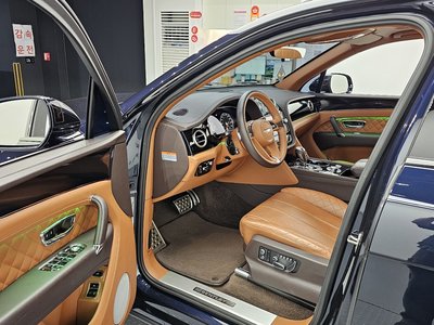 2018 Bentley BENTAYGA — фото 10