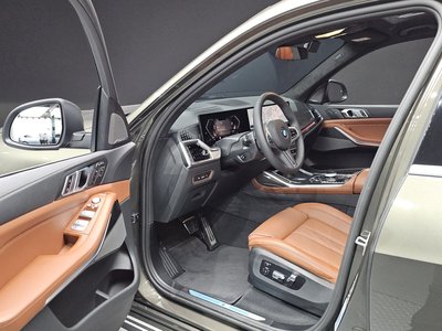 2025 BMW X7 thumbnail 13