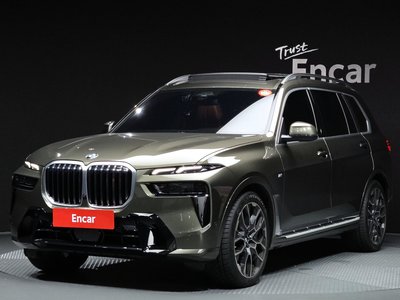 صورة 1 لـ 2025 BMW X7